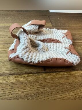 Kids Cozy Knit Slipper - Cream and Tan